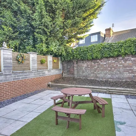Modern Family & Contractor - Free Parking - Garden - Sleeps 6 - Fast Wifi - Bristol