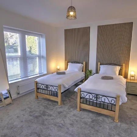 Modern Family & Contractor - Free Parking - Garden - Sleeps 6 - Fast Wifi - Bristol
