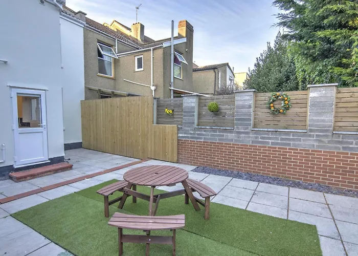 Stunning Brand New In St George Vakantiehuis Bristol